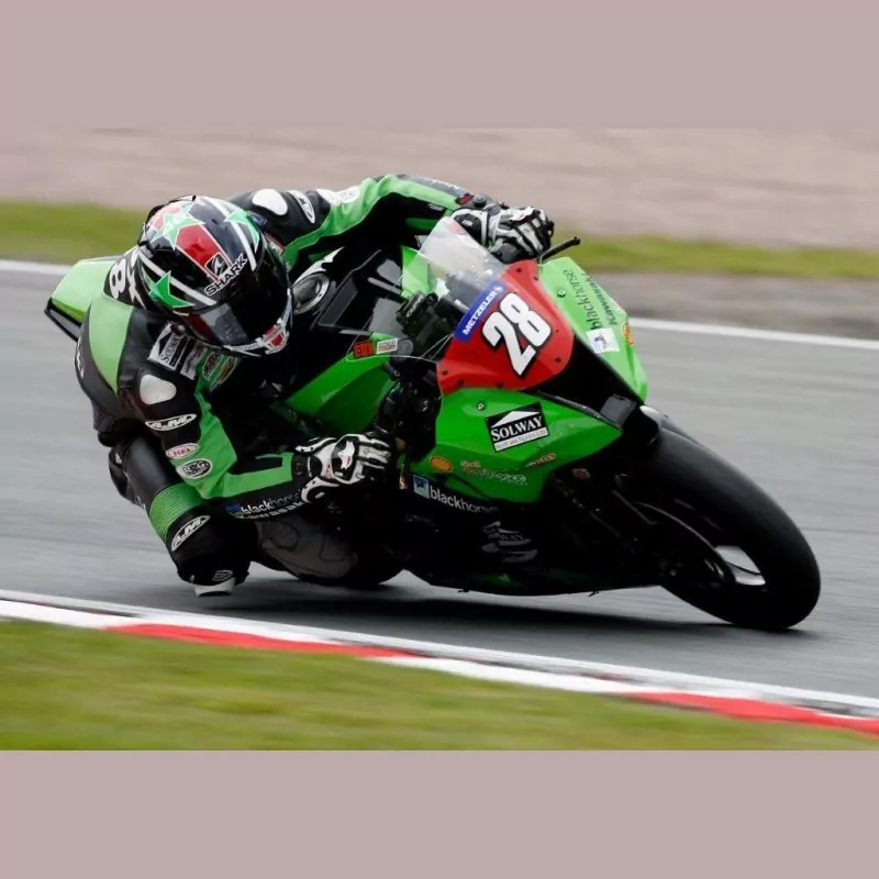 NEW R&G Racing Fußrastenanlage Kawasaki Ninja 250 / Ninja 400 2018-