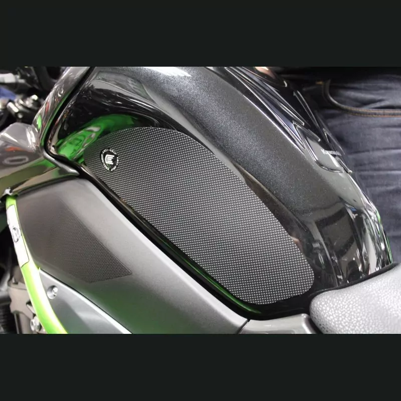 Eazi-Grip PRO Tank Traction Pads Kawasaki Z 900 2017- / Z H2 2020-