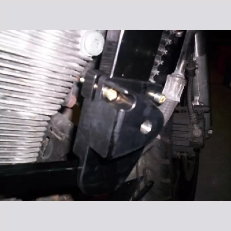 R&G Racing Sturzpads "No Cut" Suzuki GSX-F 600 / 750 F