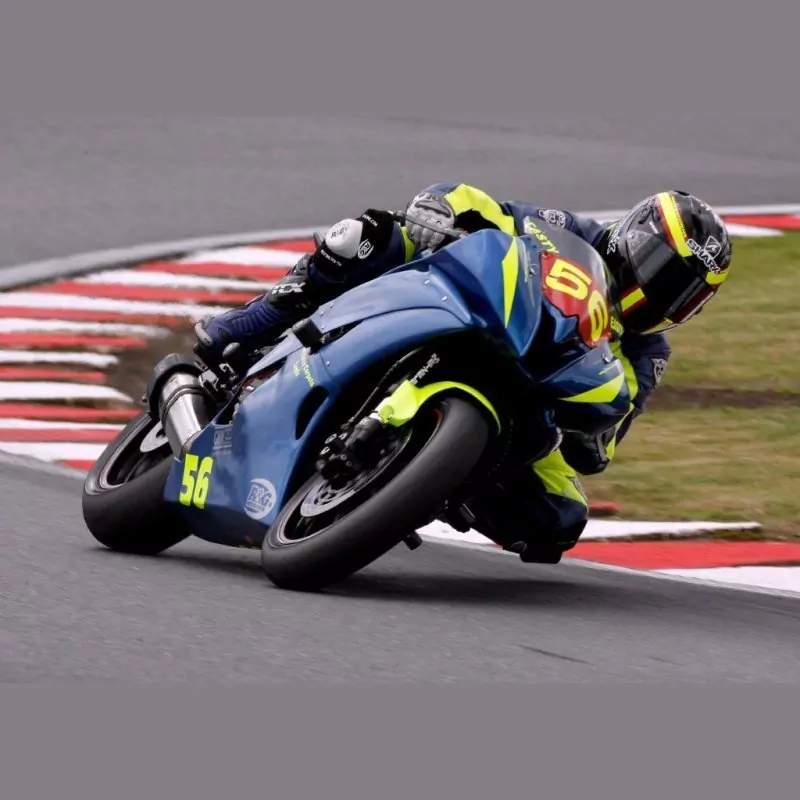 NEW R&G Racing Fußrastenanlage Yamaha YZF R6 2017-