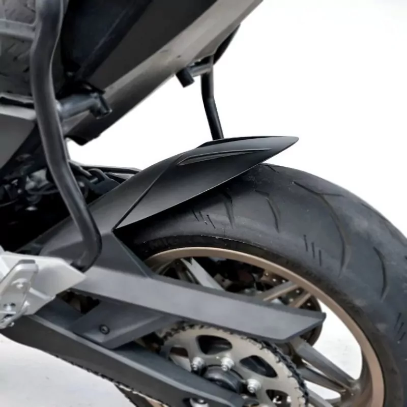 Pyramid Hinterradabdeckung Verlängerung Schwarz Matt CF Moto 700 MT 2023-