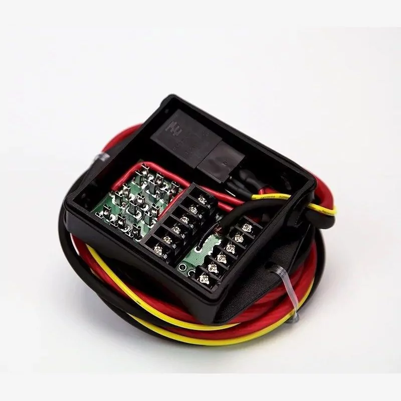 Denali PowerHub2 Sicherungsblock mit Kabelbaum