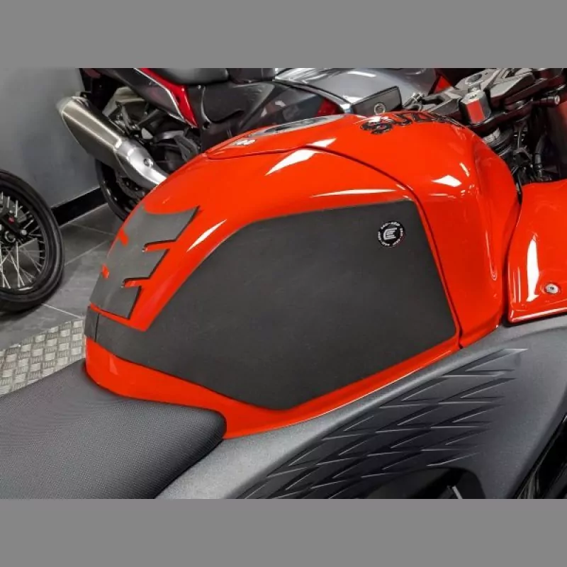 Eazi-Grip WRAP Tank Traction Pads Suzuki GSX-R Hayabusa 2021-