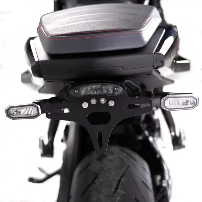 R&G Premium Kennzeichenhalter Suzuki GSX-8T | TT 2025-