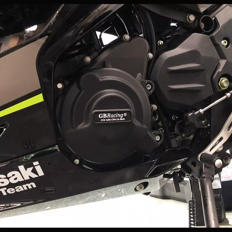 GB Racing Lichtmaschine Protektor Kawasaki Ninja 400 2018- / Z 400 2019- / Ninja 500 / Z500 2024-