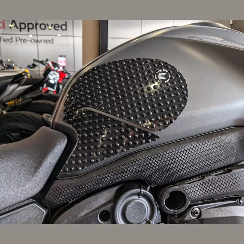 Eazi-Grip EVO Tank Traction Pads Ducati Monster 950 / 950+ 2021-