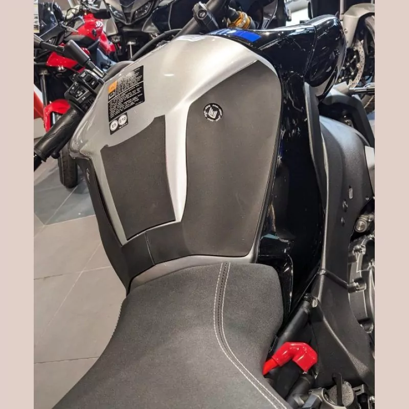 Eazi-Grip WRAP Tank Traction Pads Yamaha MT-10 2022-