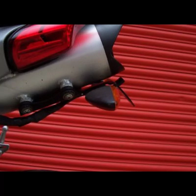 R&G Racing Kennzeichenhalter Benelli TNT 2004-