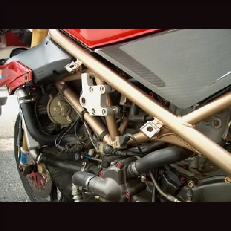 R&G Racing Sturzpads Ducati 748 / 916 / 996 bis -2001