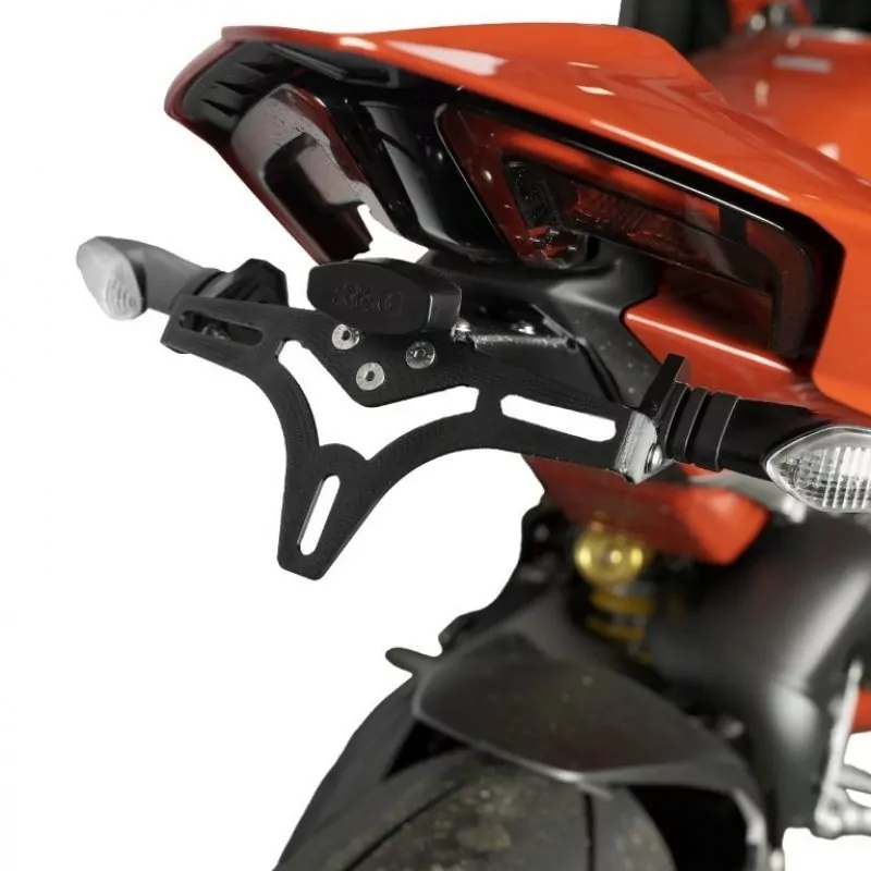 R&G Premium Kennzeichenhalter Ducati Panigale V4 / S 2025-