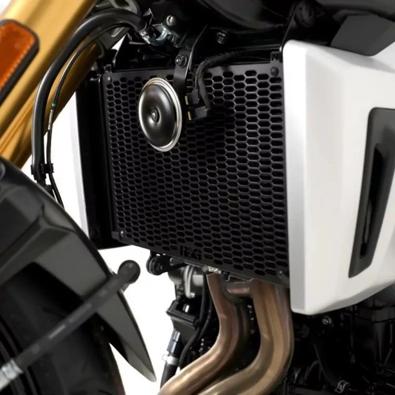 R&G Kühlergitter Schutz PRO BLACK Wasserkühler Suzuki GSX-8 T|TT / GSX-8 S|R