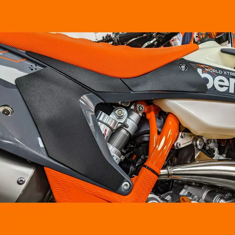 Eazi-Grip PRO Tank Traction Pads KTM 125 / 250 / 300 / 450 / 500 SX / SX-F / EXC / EXC-F 2019-
