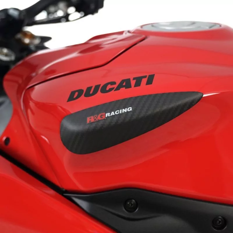 R&G Racing Carbon Tank Protektor Set Matt Ducati Panigale V2 | Streetfighter V2 2025-