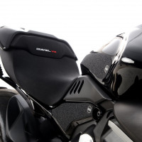 R&G Eazi-Grip Tank Traction Pads passend für Ducati Diavel V4 ab 2023 R&G Eazi-Grip Tank Traction Pads passend für Ducati Diavel V4 ab 2023