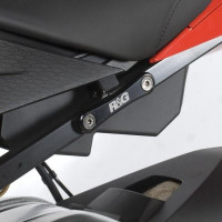 R&G Racing hintere Fußrastenabdeckung passend für BMW S 1000 R 2014-2020 R&G Racing hintere Fußrastenabdeckung passend für BMW S 1000 R 2014-2020