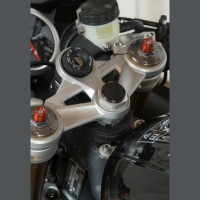 R&G Racing Gabelkopf Abdeckung passend für Triumph Daytona 675 / Kove 800X PRO R&G Racing Gabelkopf Abdeckung passend für Triumph Daytona 675 / Kove 800X PRO