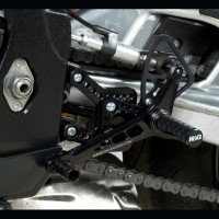 R&G Racing Fußrastenanlage passend für Triumph Daytona 675 06-12 R&G Racing Fußrastenanlage passend für Triumph Daytona 675 06-12